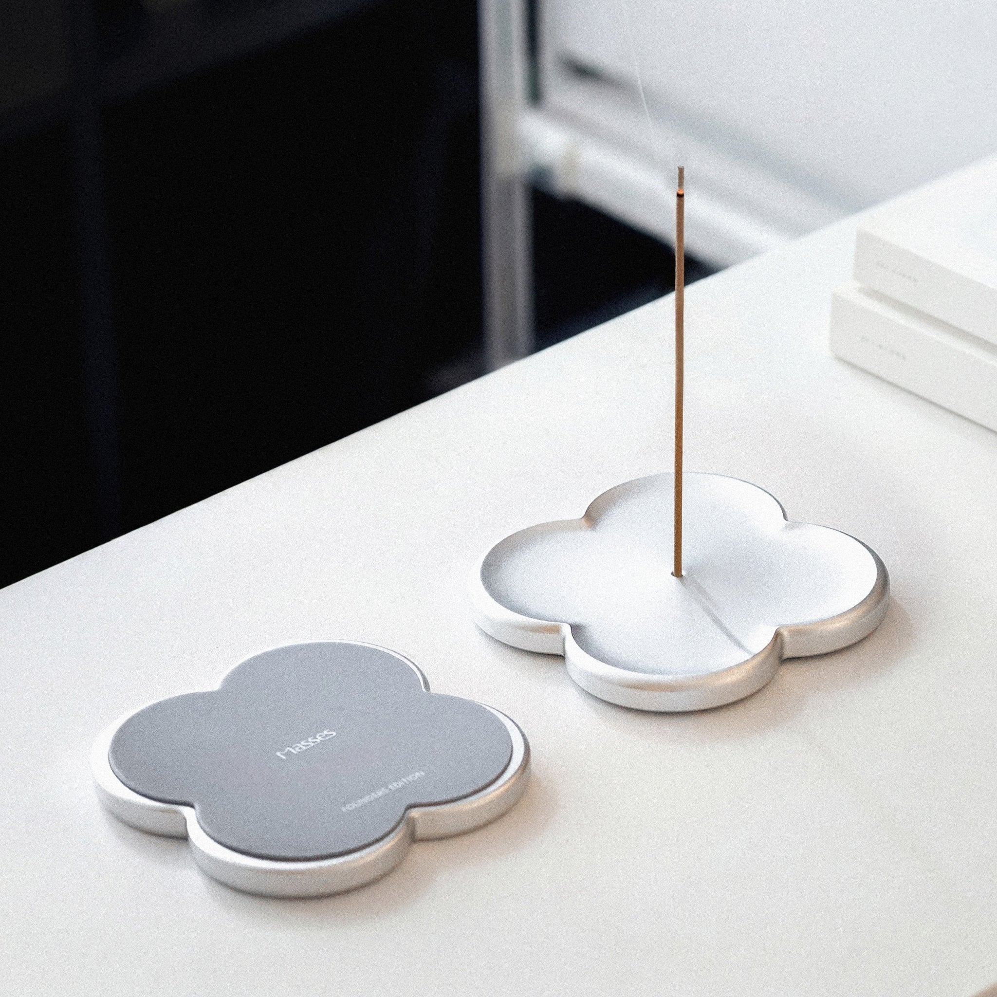 Versa Incense Holder - Founders Edition - masses